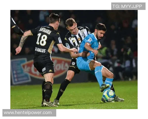 尼姆与昂热比赛因天气原因推迟至另行通知的最新消息与分析 尼姆与昂热比赛因天气原因推迟至另行通知的最新消息与分析