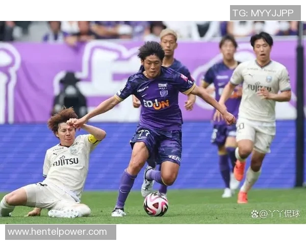 广岛三箭对阵河床精彩直播全程回顾与赛后分析