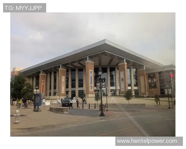 芝加哥天空与达拉斯飞翼的巅峰对决展现女篮魅力与激情