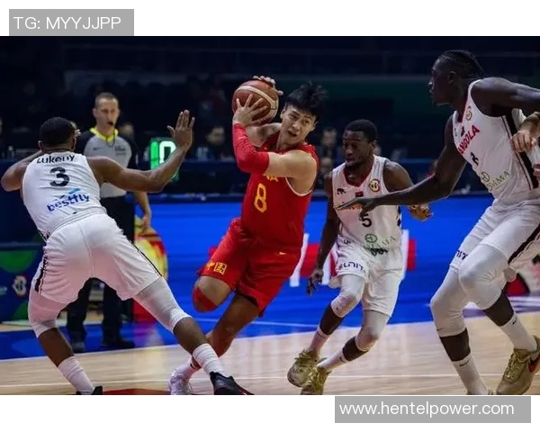 重庆篮球队在世界杯积分榜中以76分稳居第一名展现强大实力