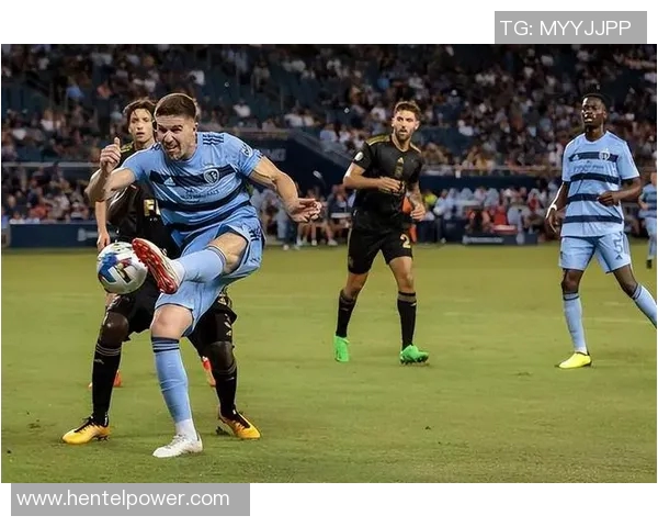 兹沃勒与格拉夫的激烈对决揭示了足球战术的新趋势与未来发展方向