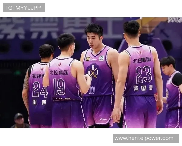 北控与广东激战正酣十二月赛季对决精彩回顾与分析